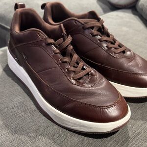 Wolf & Shepherd Shoes